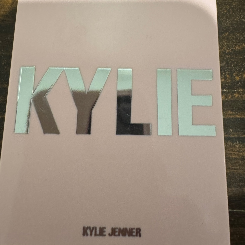 Never Used - Kylie Cosmetics Bronzer Powder Khaki